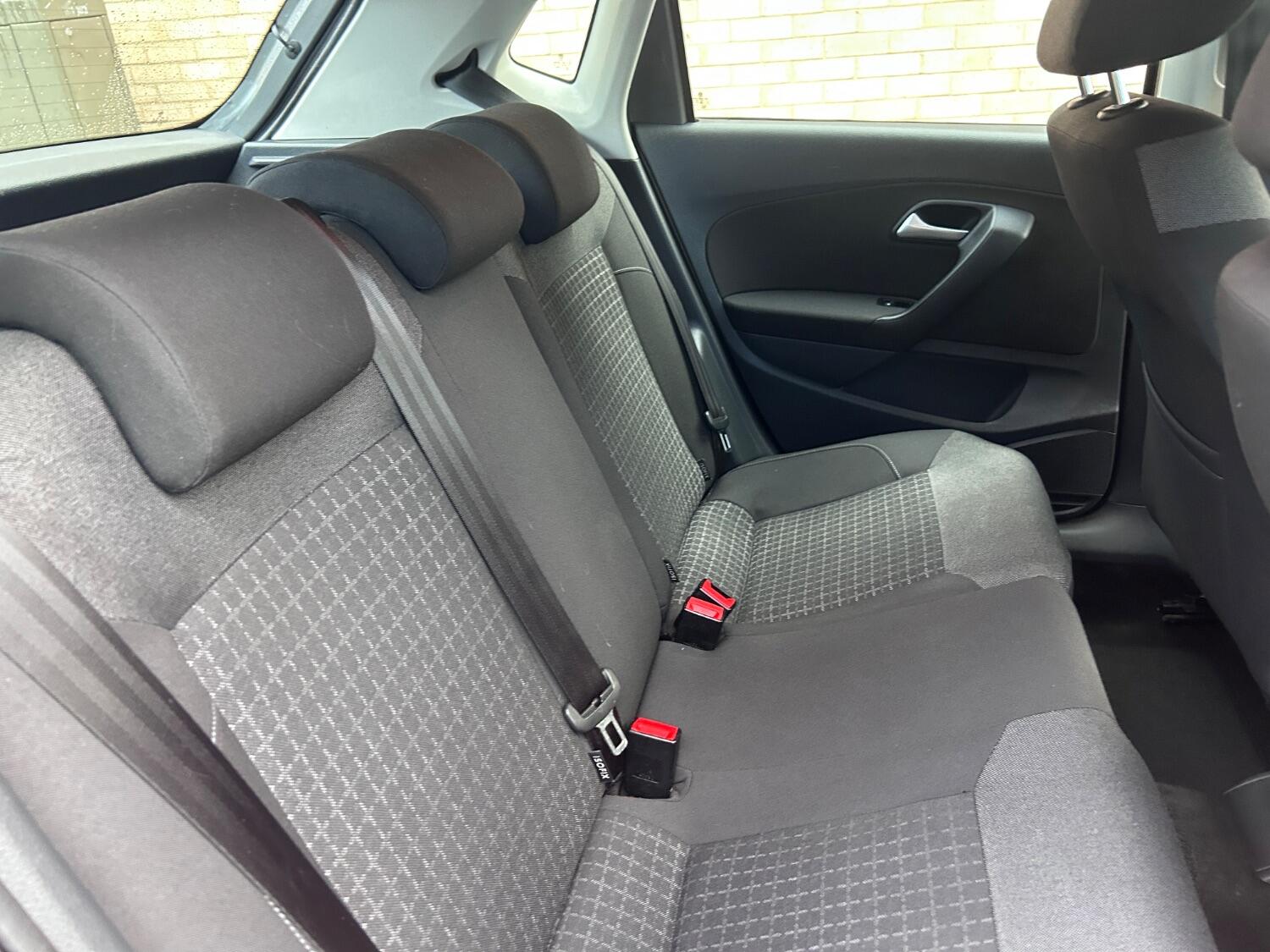 Used Volkswagen Polo 2015 for sale - 76347167: Photo 38