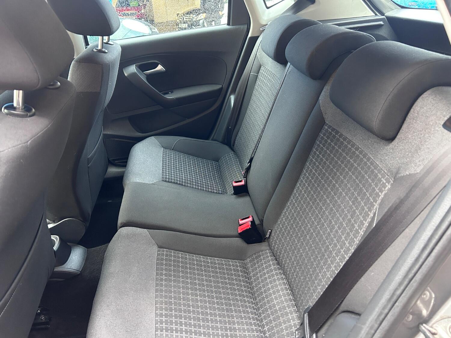 Used Volkswagen Polo 2015 for sale - 76347167: Photo 40