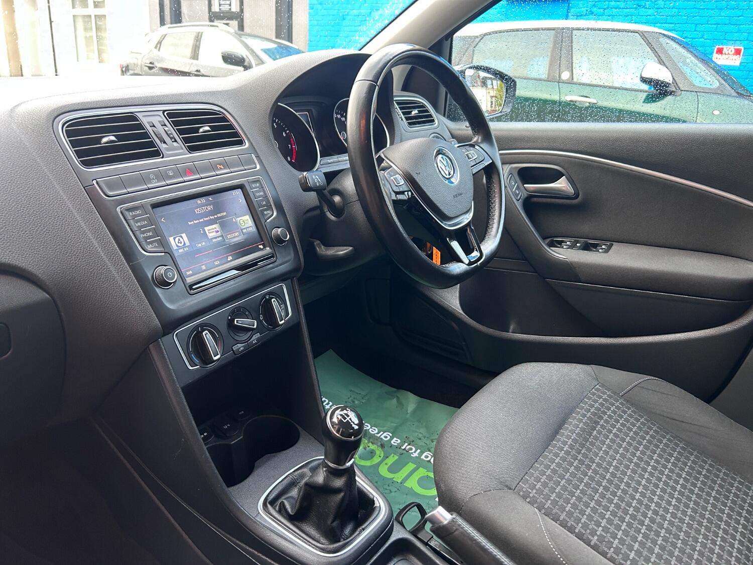 Used Volkswagen Polo 2015 for sale - 76347167: Photo 43