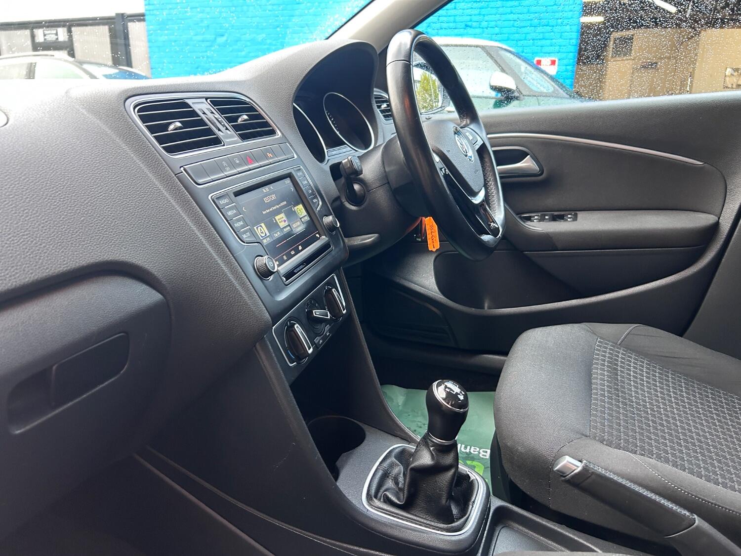 Used Volkswagen Polo 2015 for sale - 76347167: Photo 44