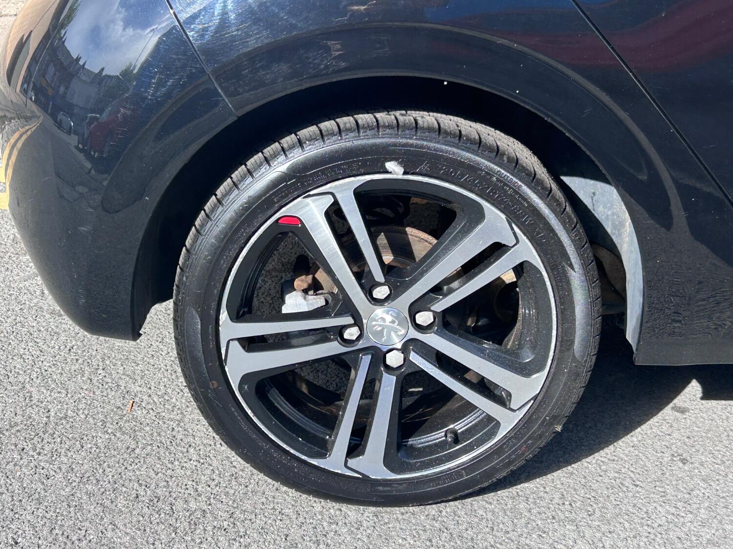 Used Peugeot 208 2017 for sale - 77464771: Photo 13