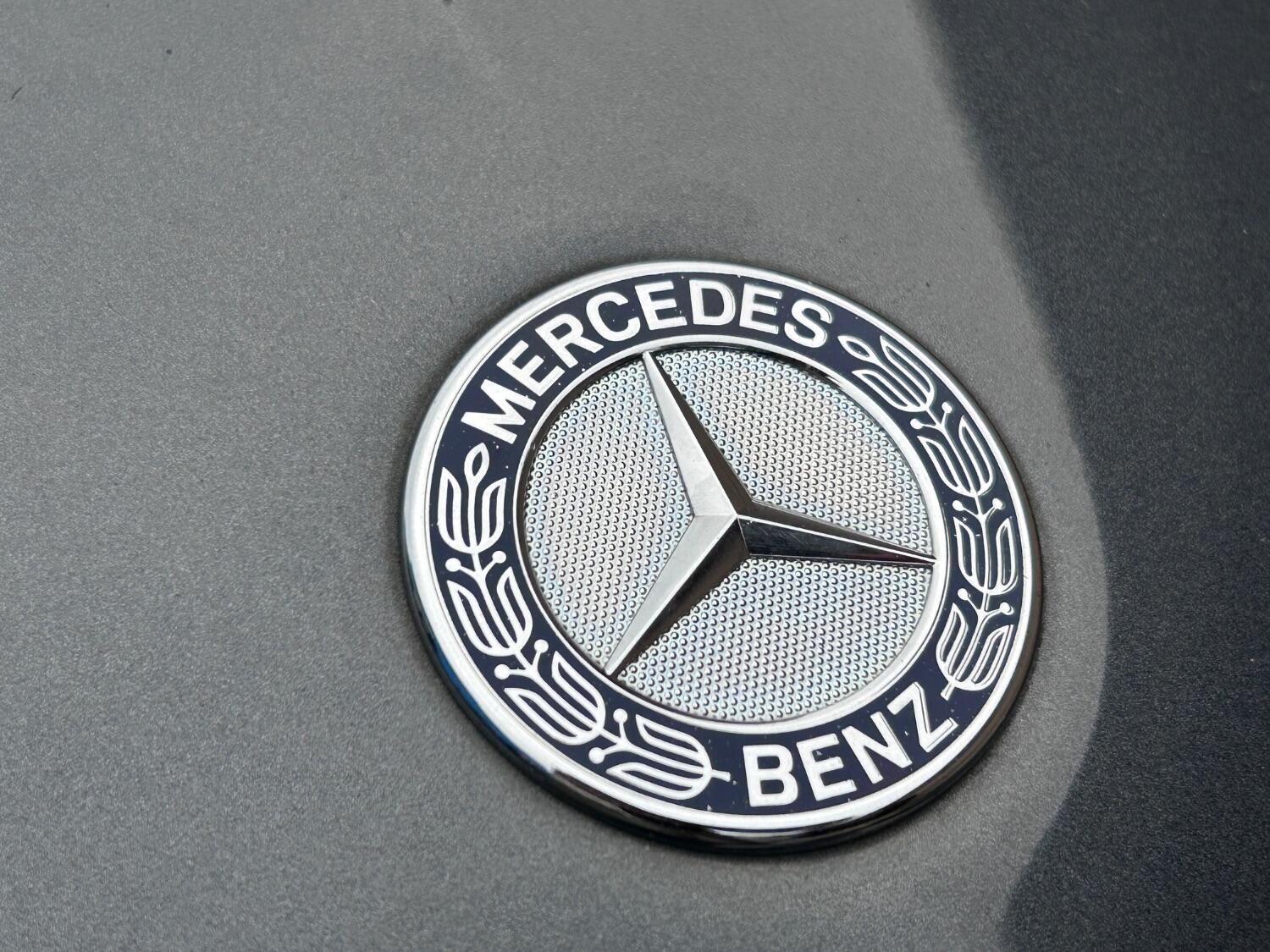 Used Mercedes-Benz E Class 2012 for sale - 76369362: Photo 12