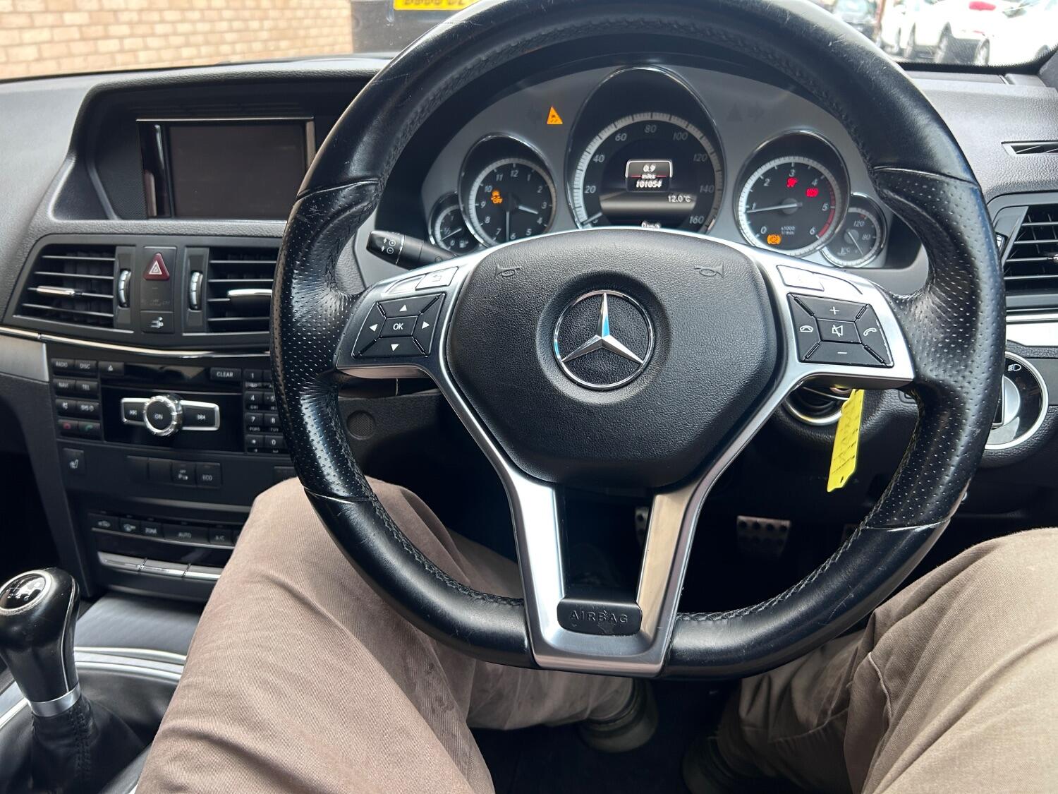 Used Mercedes-Benz E Class 2012 for sale - 76369362: Photo 25