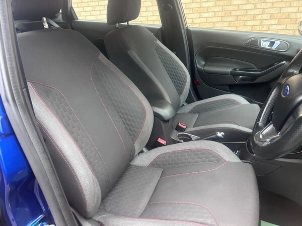 Used Ford Fiesta 2017 for sale - 76257628: Photo 37