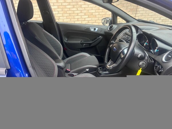 Used Ford Fiesta 2017 for sale - 76257628: Photo 40