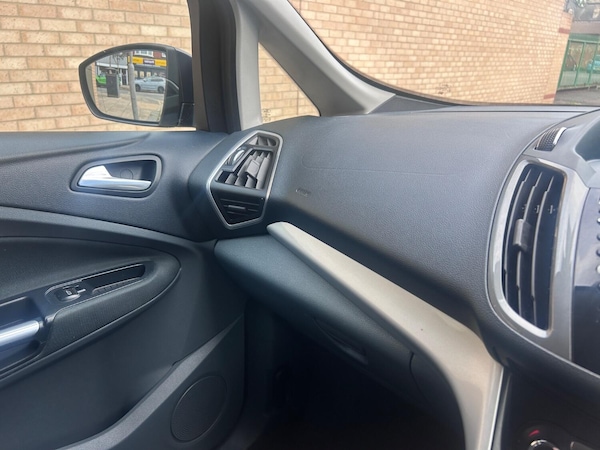 Used Ford C-Max 2011 for sale - 76252361: Photo 33