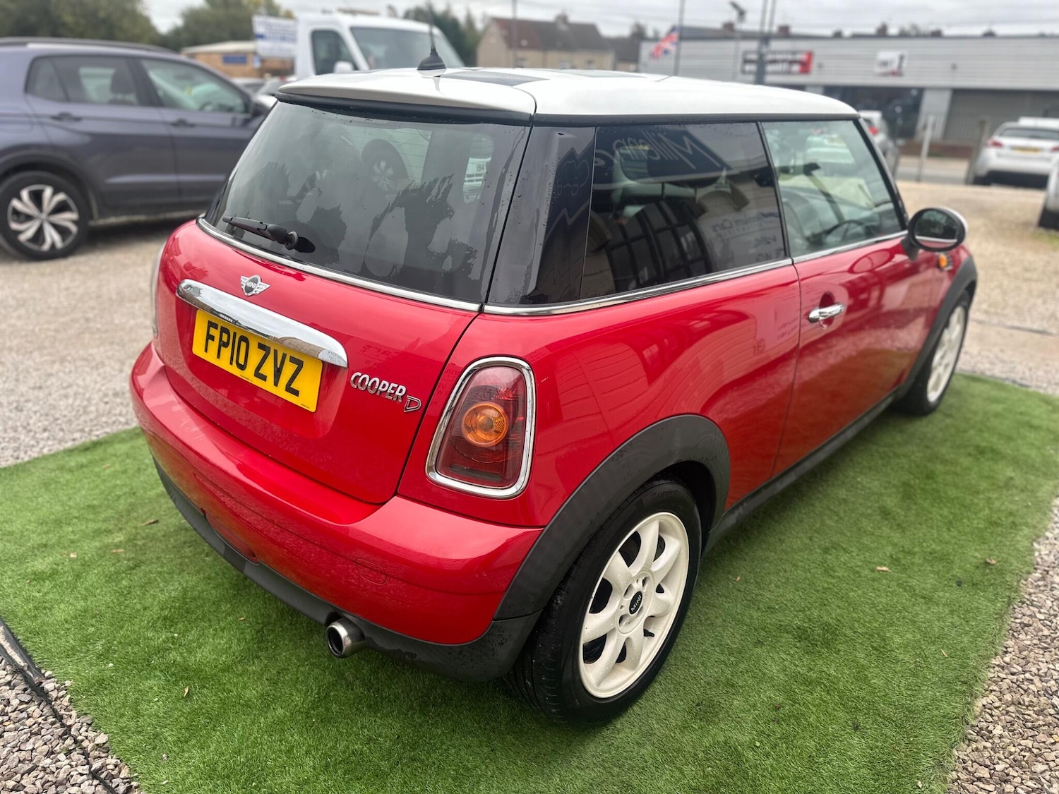 Used MINI Hatch 2010 for sale - 76995365: Photo 12