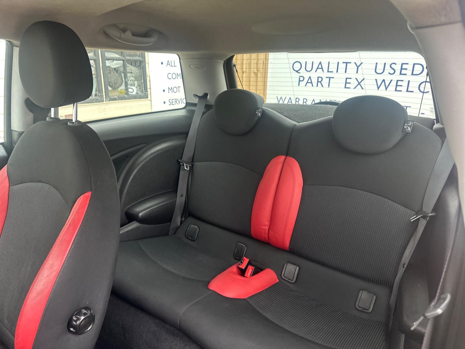 Used MINI Hatch 2010 for sale - 76995365: Photo 21