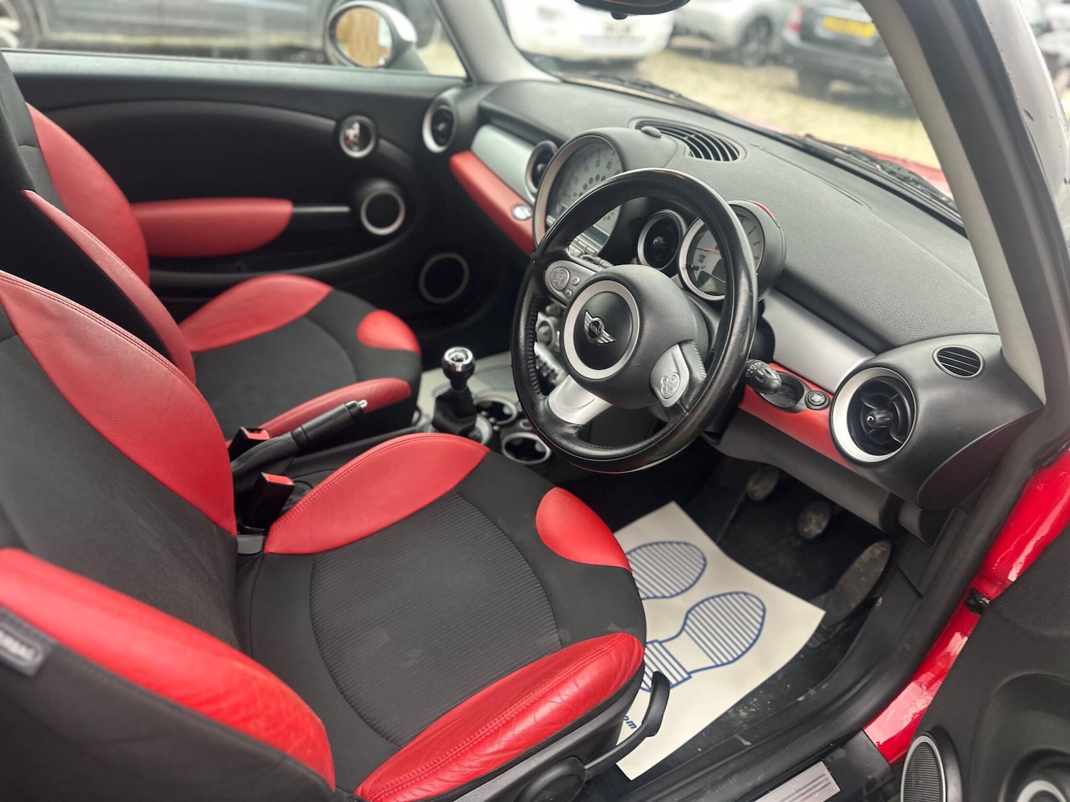 Used MINI Hatch 2010 for sale - 76995365: Photo 24