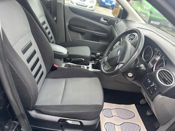Used Ford Focus 2009 for sale - 75769507: Photo