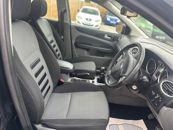 Used Ford Focus 2009 for sale - 75769507: Photo