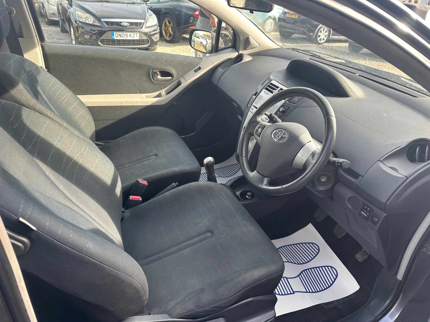 Used Toyota Yaris 2009 for sale - 76991080: Photo 16