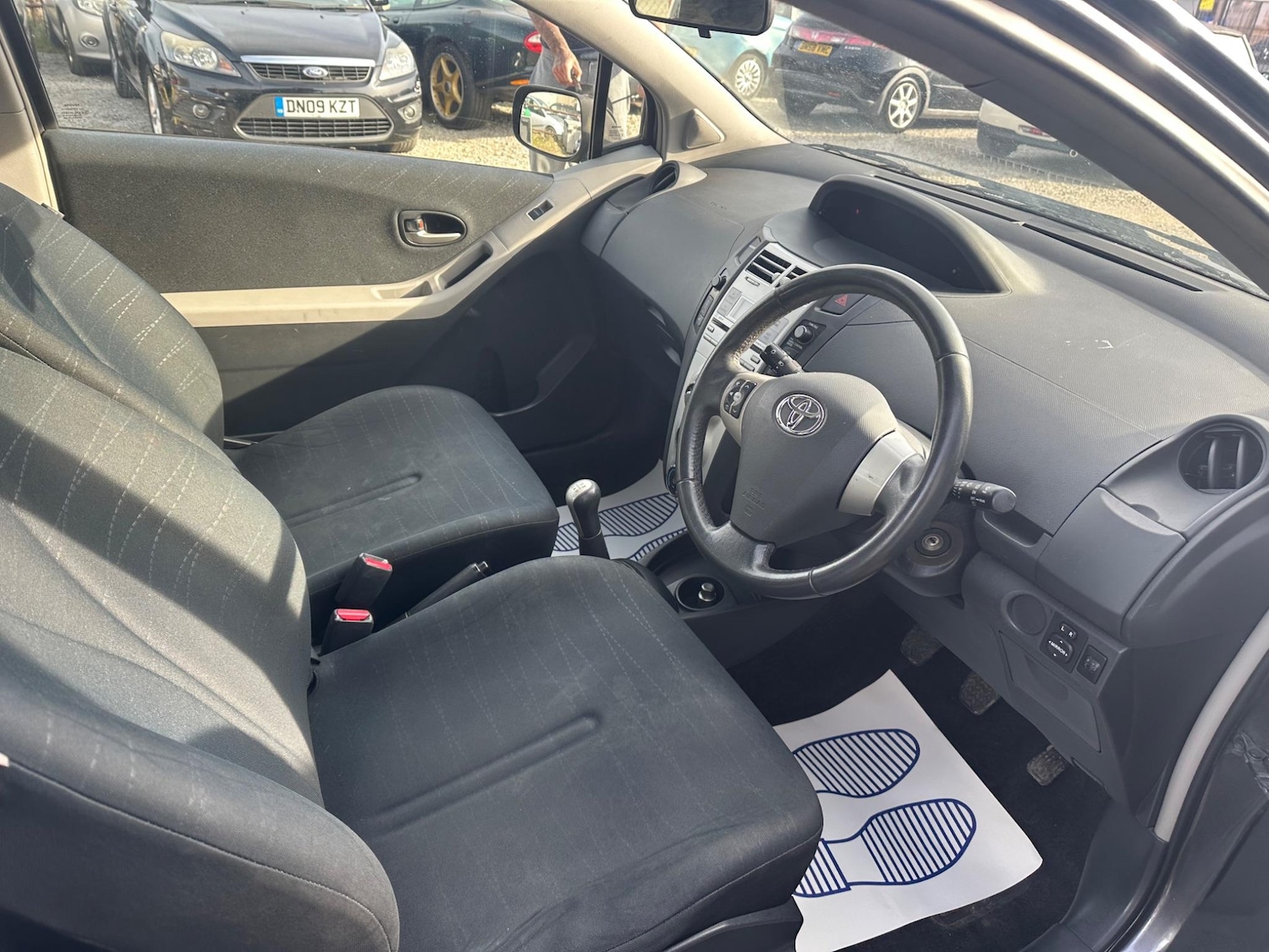 Used Toyota Yaris 2009 for sale - 76991080: Photo 17