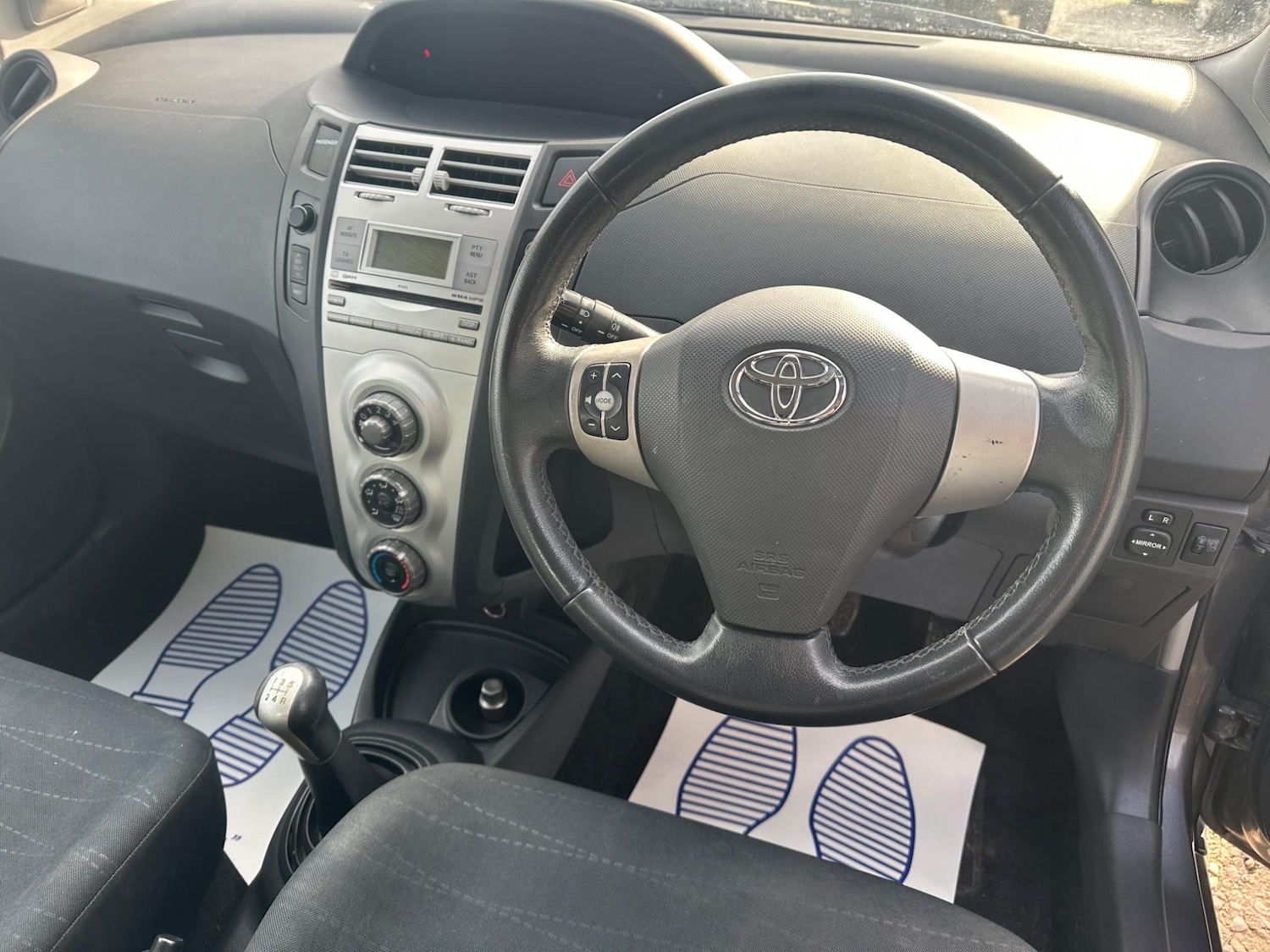 Used Toyota Yaris 2009 for sale - 76991080: Photo 23