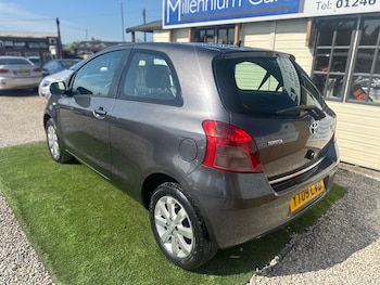 Used Toyota Yaris 2009 for sale - 76991080: Photo