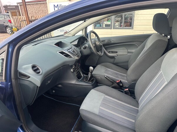 Used Ford Fiesta 2010 for sale - 75609378: Photo 12
