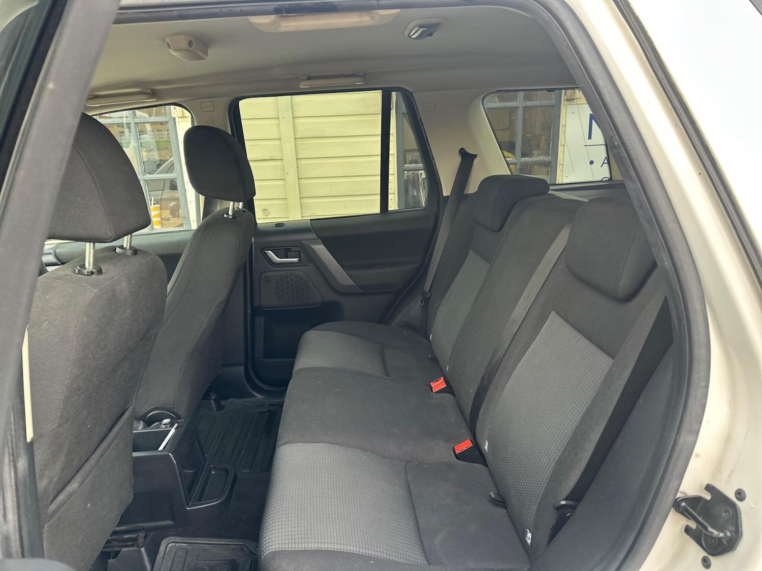 Used Land Rover Freelander 2010 for sale - 76646197: Photo 19