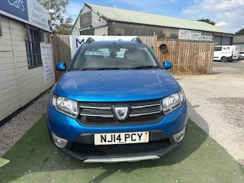 Used Dacia Sandero Stepway 2014 for sale - 79532188: Photo