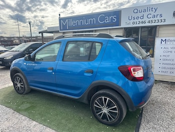 Used Dacia Sandero Stepway 2014 for sale - 79532188: Photo