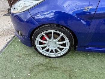 Used Ford Fiesta 2015 for sale - 79821343: Photo