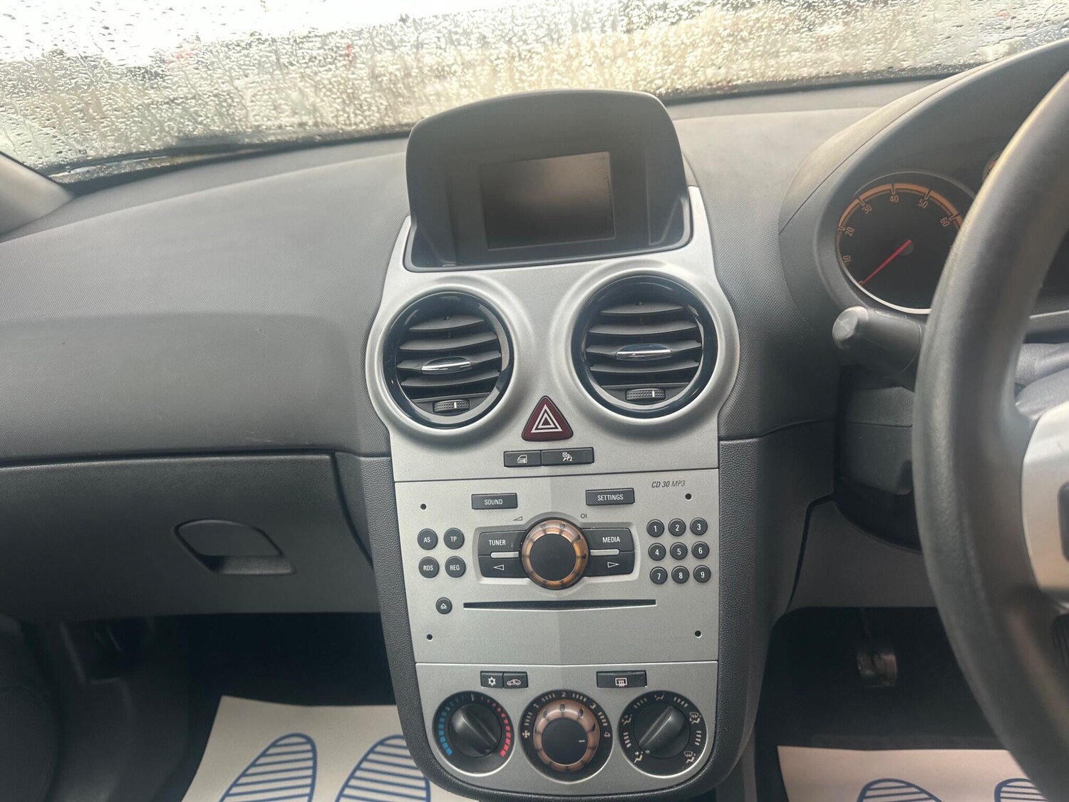 Used Vauxhall Corsa 2012 for sale - 76633255: Photo 31