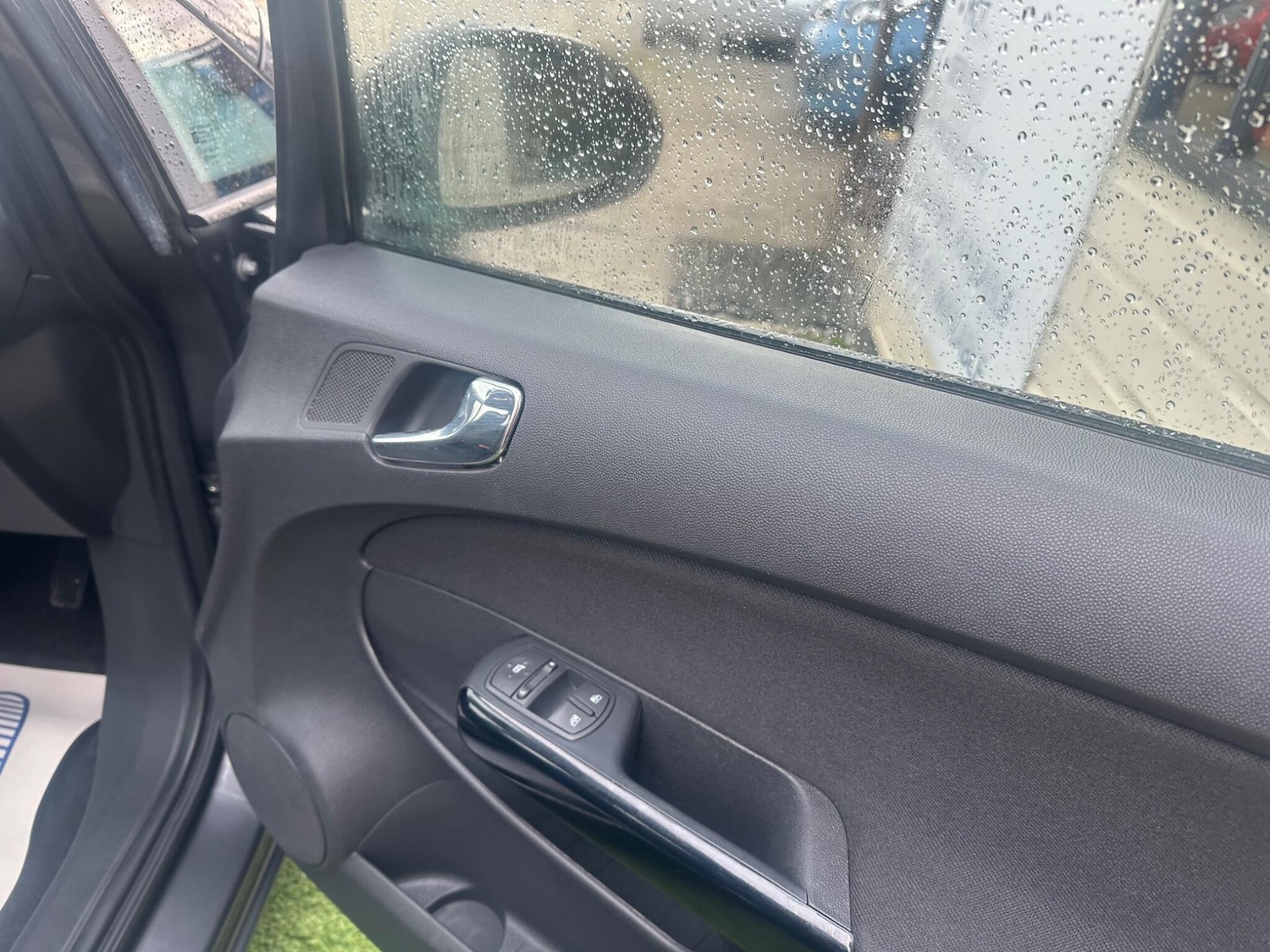 Used Vauxhall Corsa 2012 for sale - 76633255: Photo 33