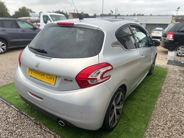 Used Peugeot 208 2013 for sale - 76072019: Photo 10