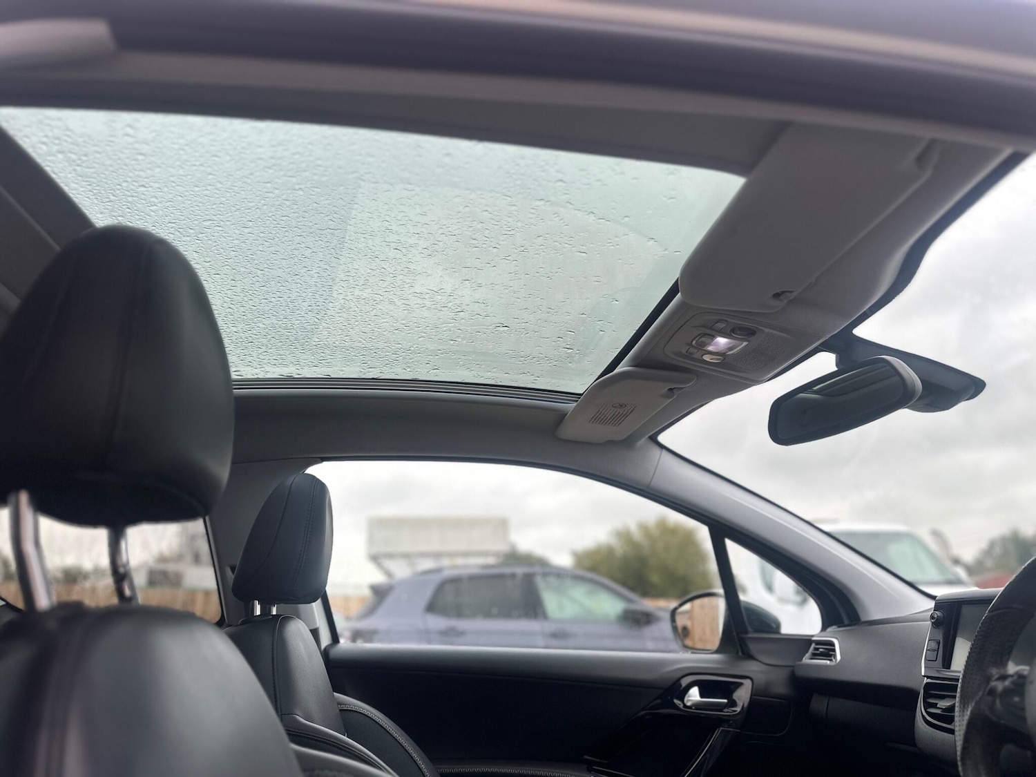 Used Peugeot 208 2013 for sale - 76072019: Photo 28