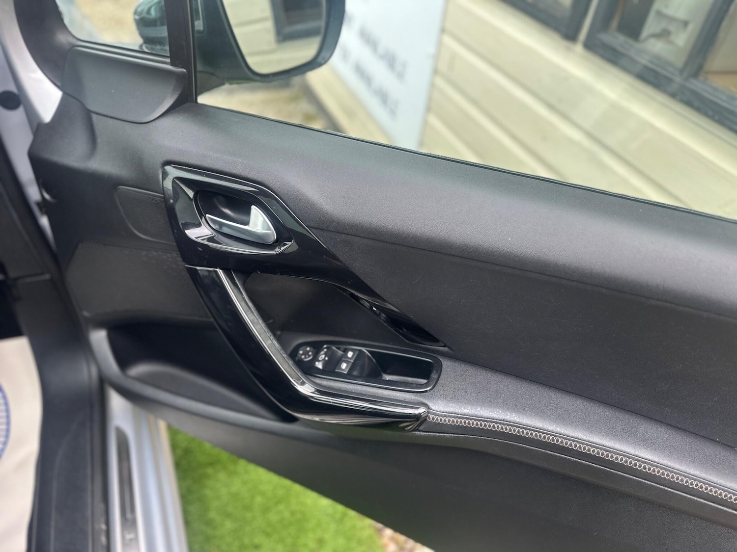 Used Peugeot 208 2013 for sale - 76072019: Photo 38