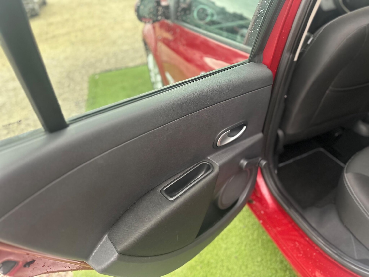 Used Renault Clio 2011 for sale - 76473821: Photo 15