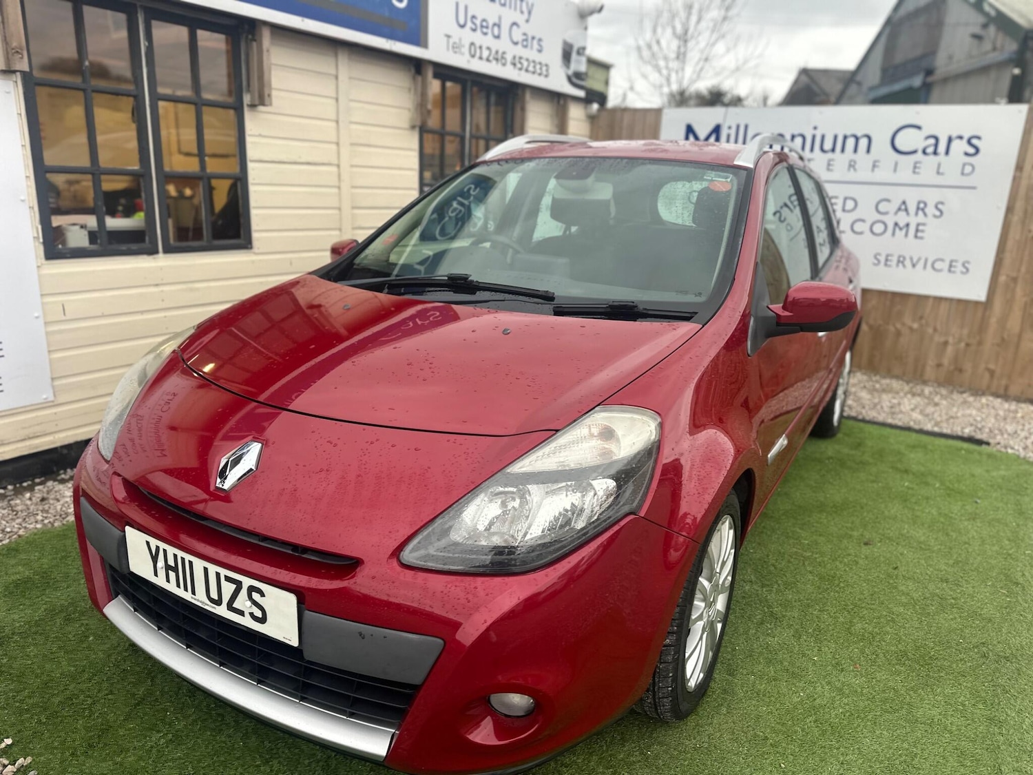 Used Renault Clio 2011 for sale - 76473821: Photo 2