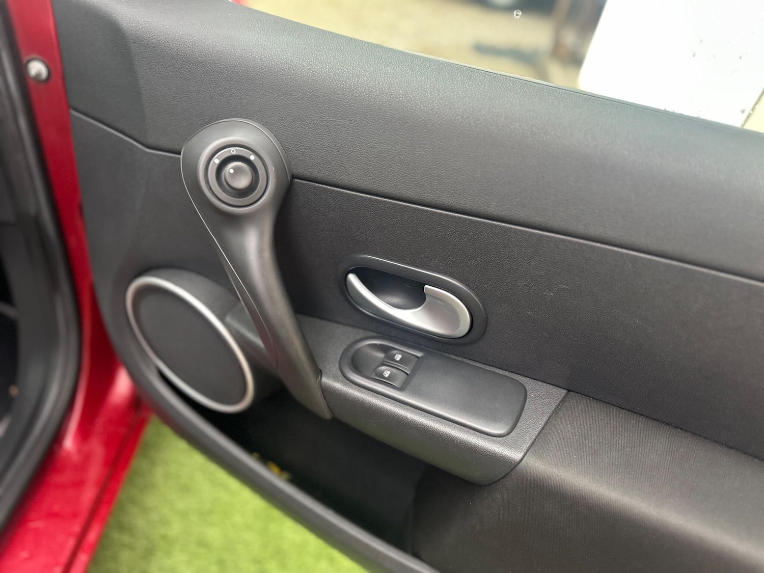 Used Renault Clio 2011 for sale - 76473821: Photo 30