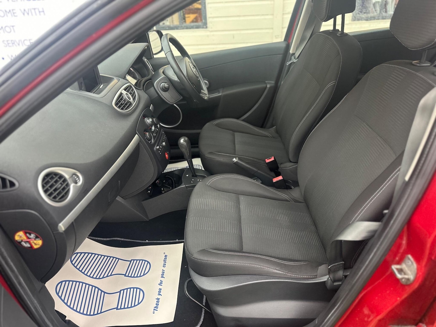 Used Renault Clio 2011 for sale - 76473821: Photo 9