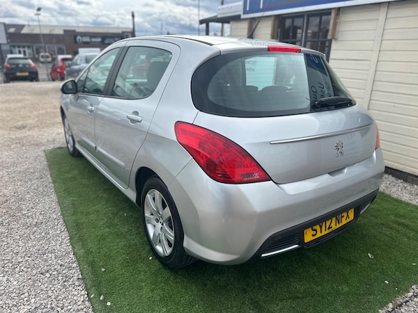 Used Peugeot 308 2012 for sale - 75720750: Photo 10