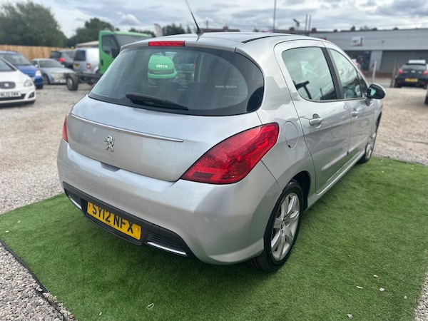 Used Peugeot 308 2012 for sale - 75720750: Photo 12