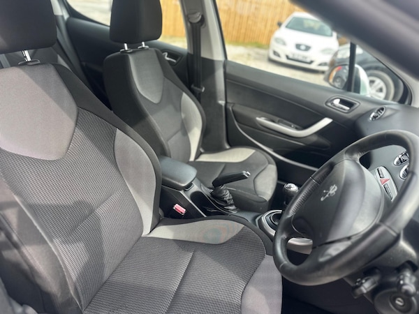 Used Peugeot 308 2012 for sale - 75720750: Photo 31