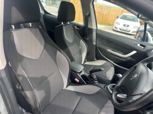 Used Peugeot 308 2012 for sale - 75720750: Photo 32