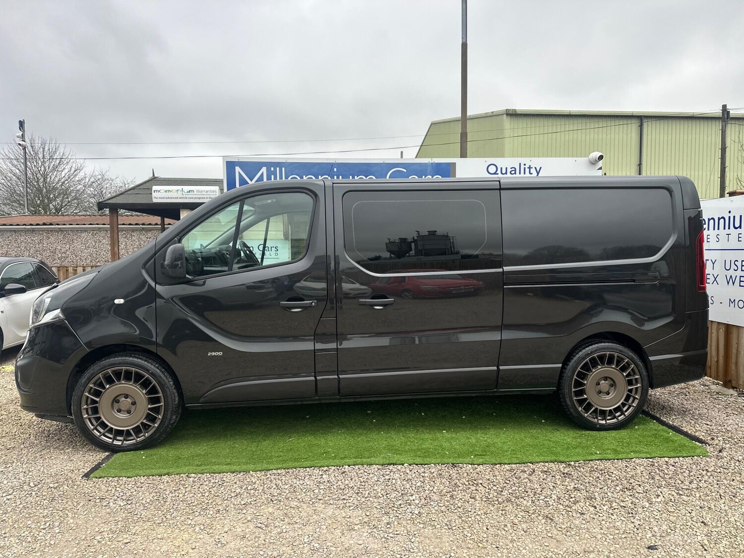 Used Vauxhall Vivaro for sale - 77538589: Photo 12