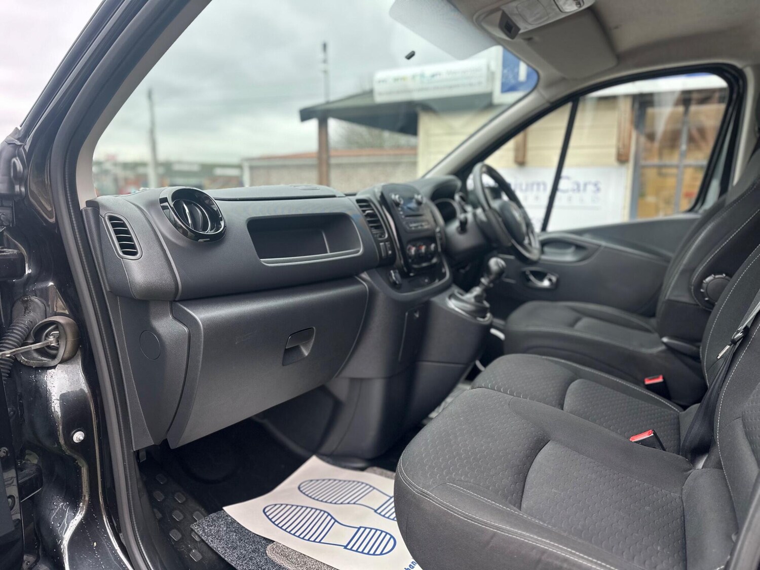 Used Vauxhall Vivaro for sale - 77538589: Photo 28