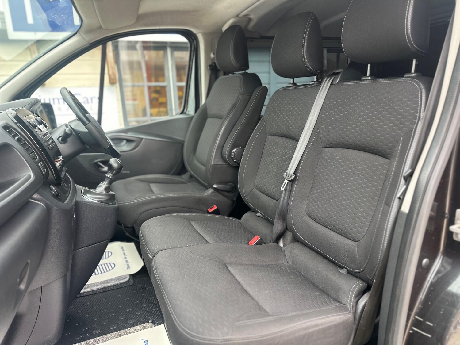 Used Vauxhall Vivaro for sale - 77538589: Photo 31