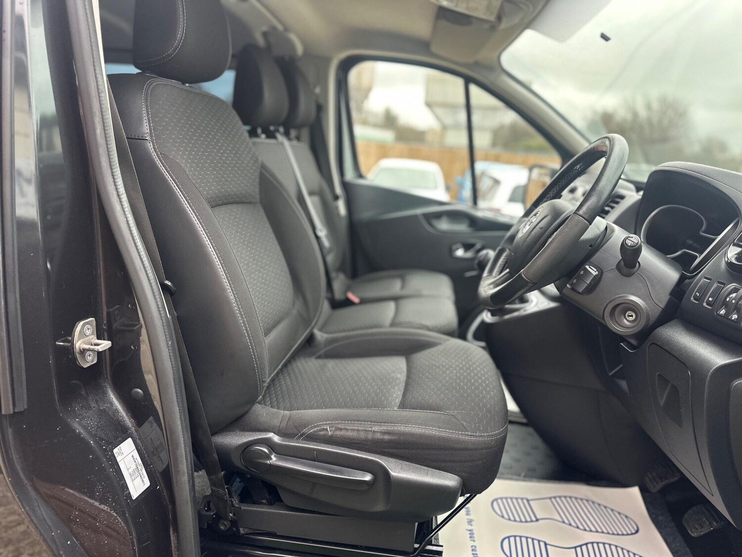 Used Vauxhall Vivaro for sale - 77538589: Photo 39