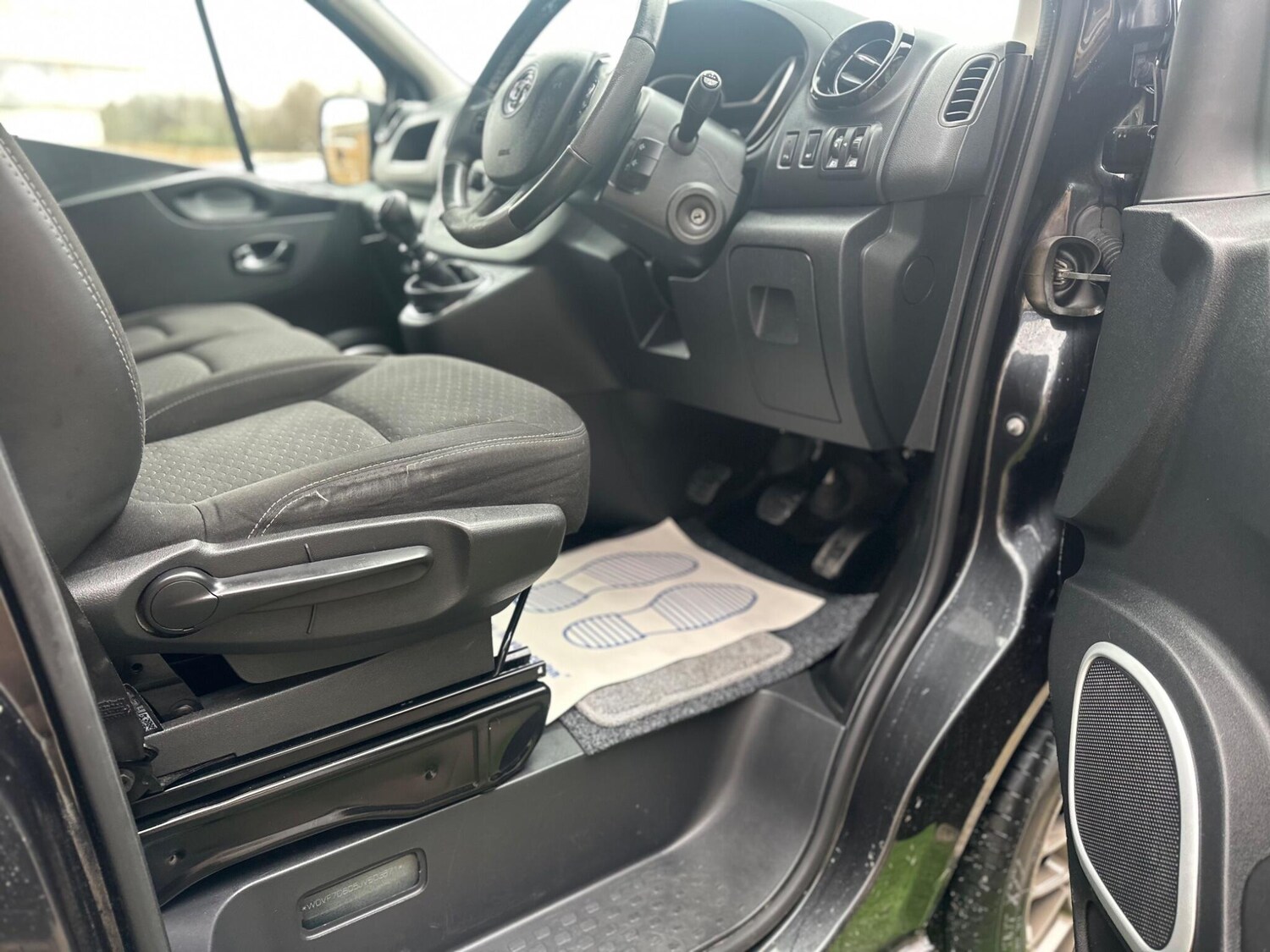 Used Vauxhall Vivaro for sale - 77538589: Photo 43