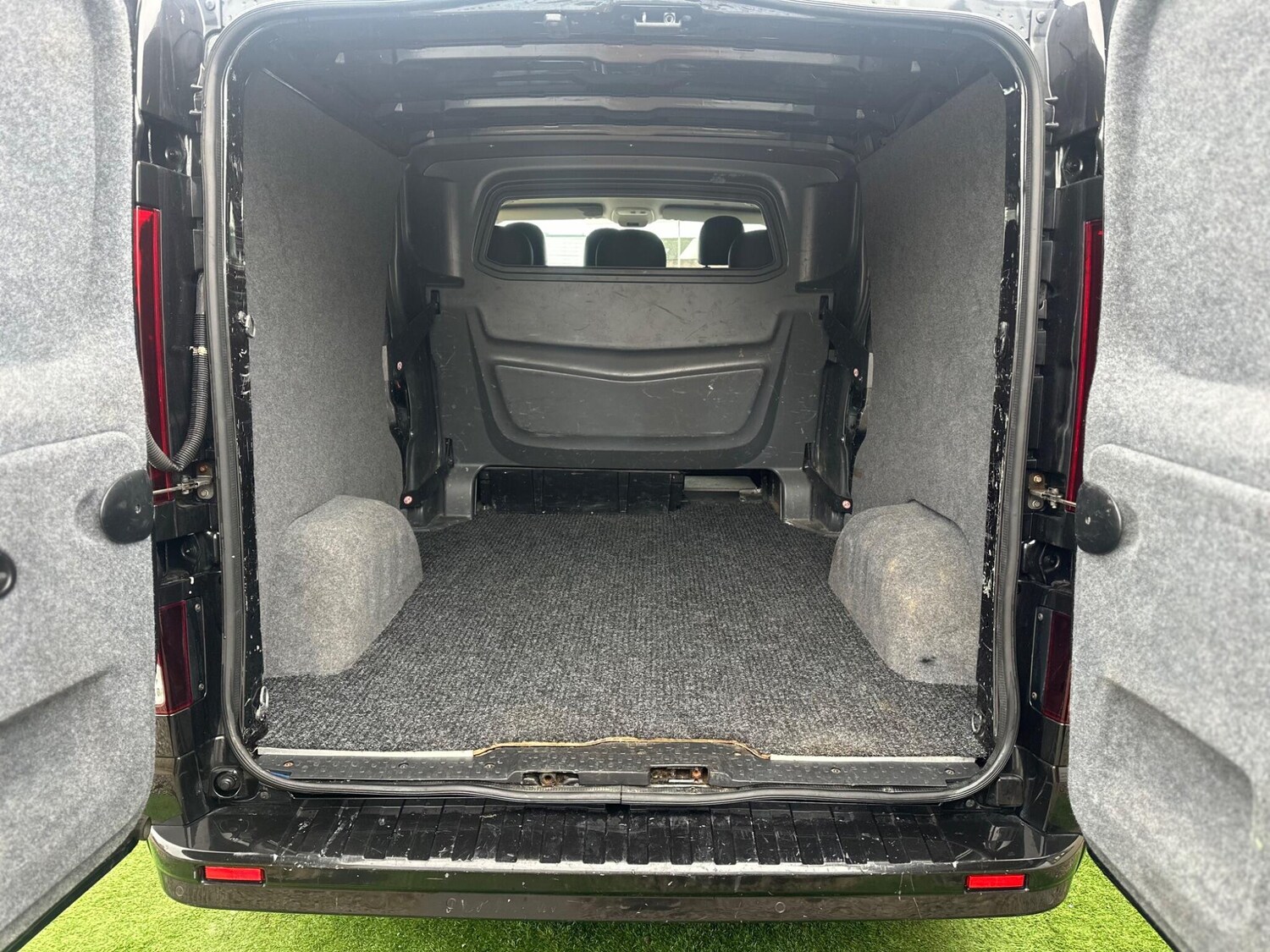 Used Vauxhall Vivaro for sale - 77538589: Photo 55