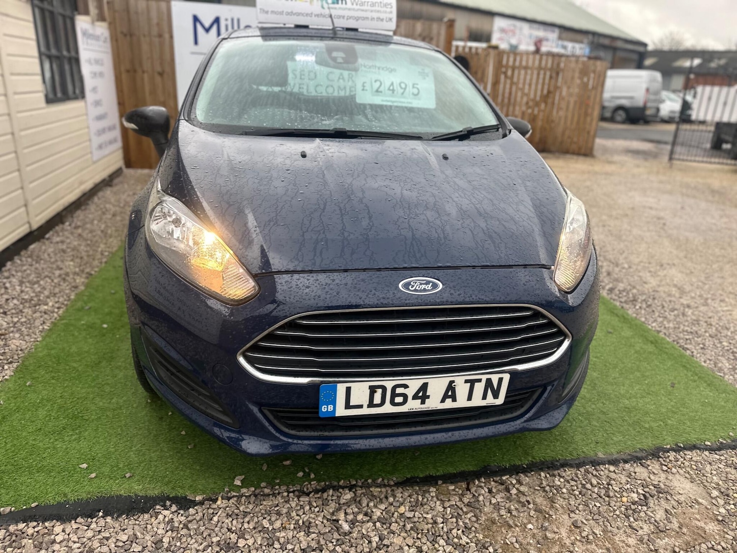 Used Ford Fiesta Van 2015 for sale - 76887353: Photo 4