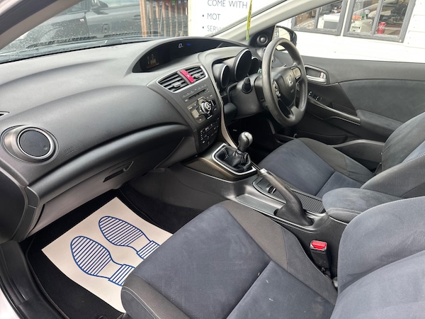 Used Honda Civic 2014 for sale - 76072496: Photo 33
