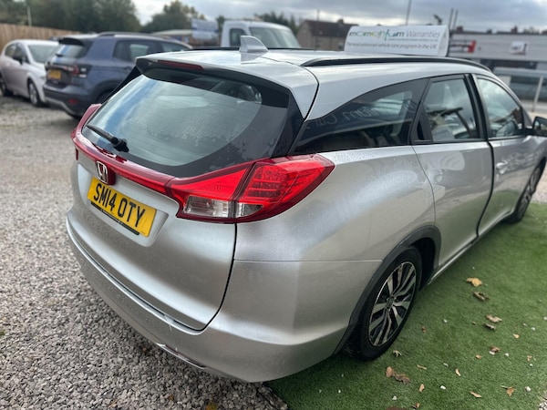 Used Honda Civic 2014 for sale - 76072496: Photo 9