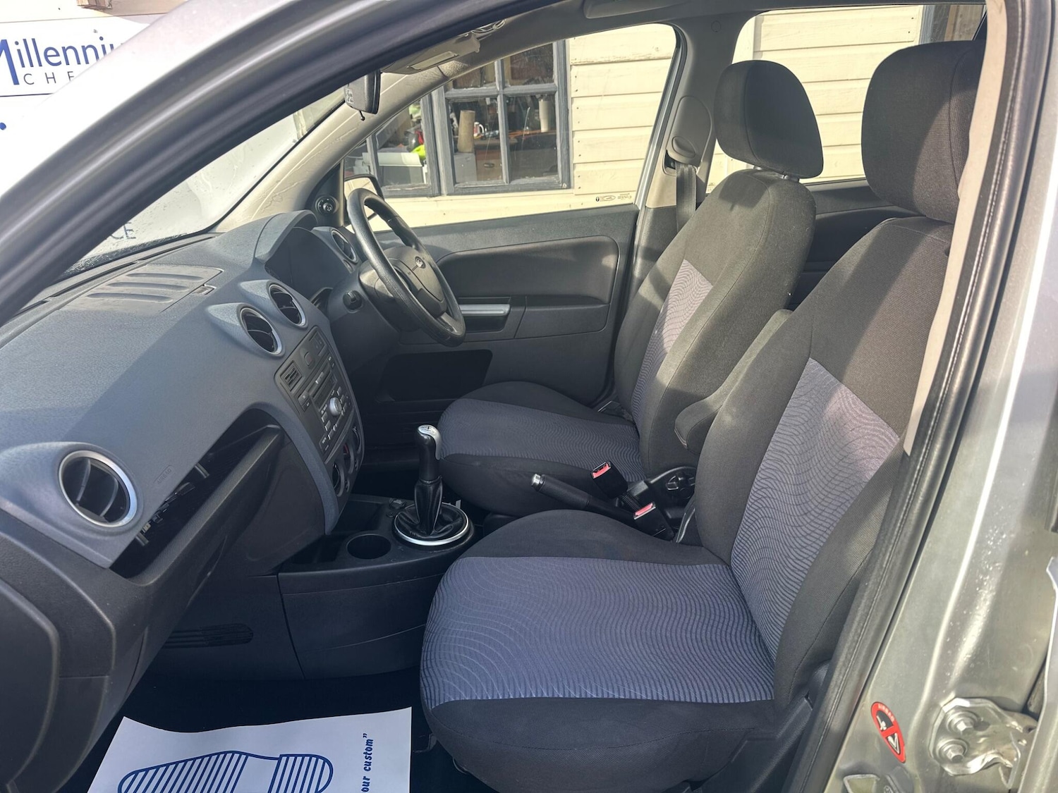 Used Ford Fusion 2010 for sale - 76994050: Photo 11