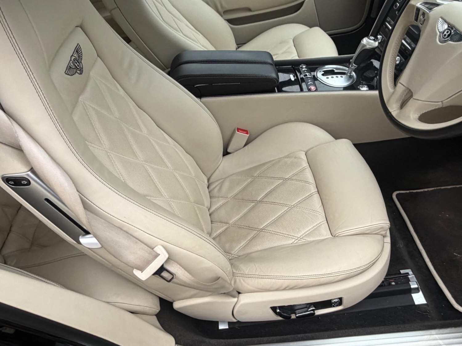 Used Bentley Continental 2010 for sale - 77320387: Photo 14