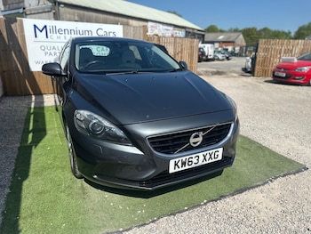 Used Volvo V40 2014 for sale - 79237190: Photo