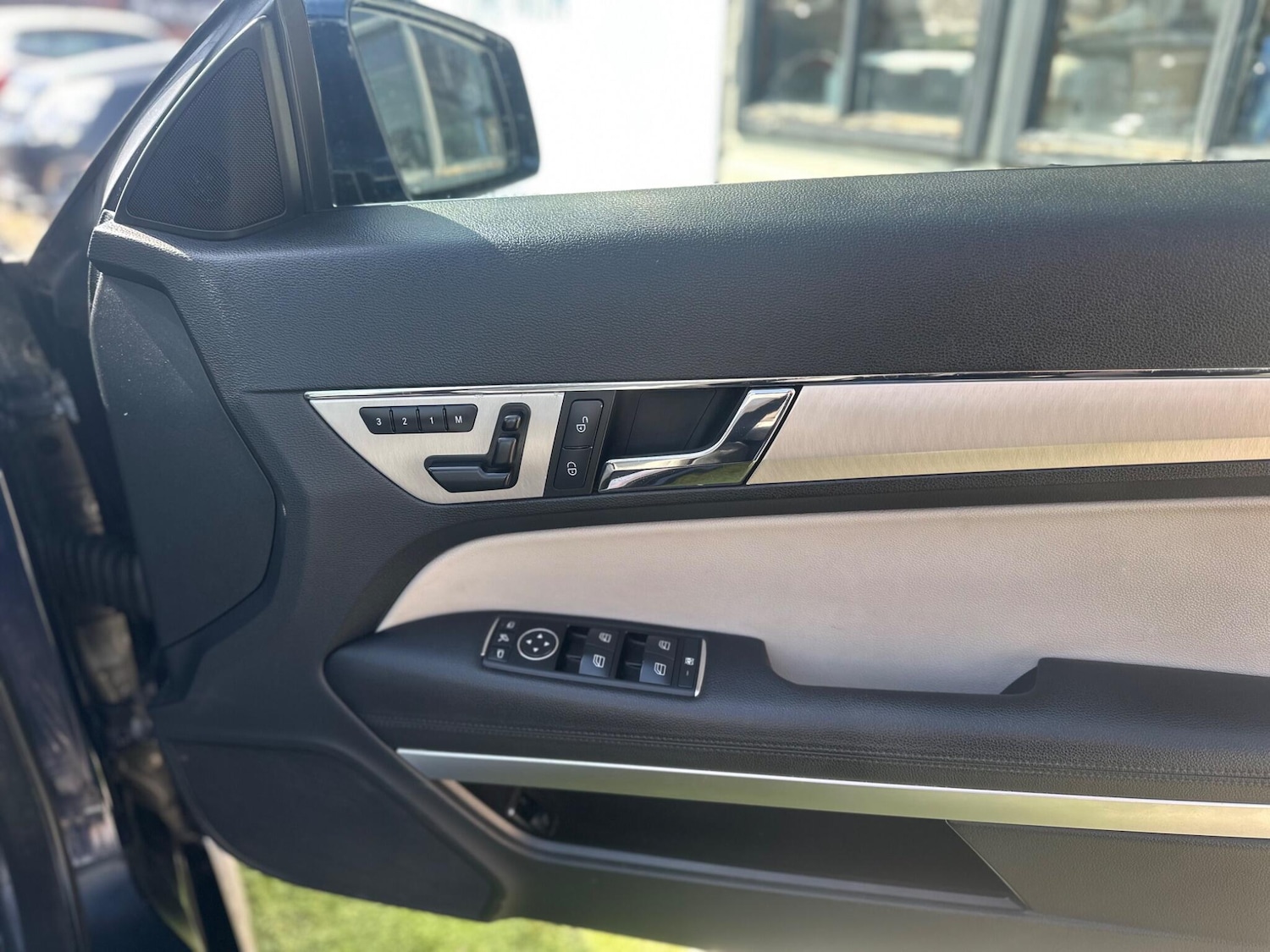 Used Mercedes-Benz E Class 2012 for sale - 78171499: Photo 35